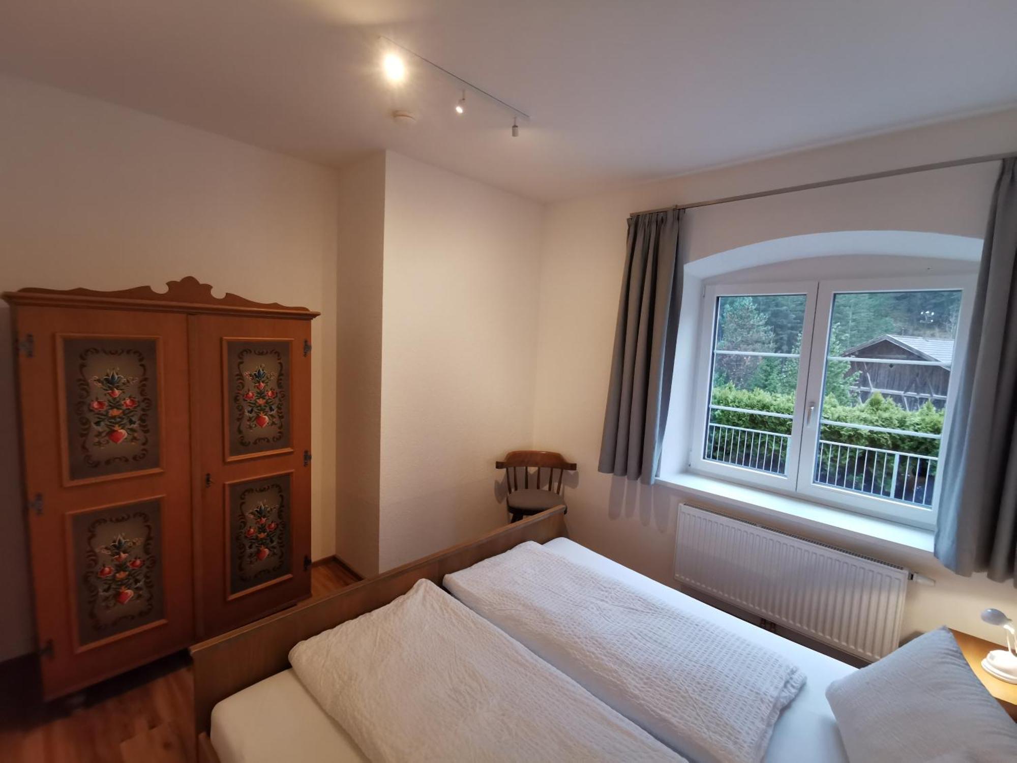 Apartments Haus Schoen - Preise Inclusive Pitztal Sommer Card Jerzens Room photo