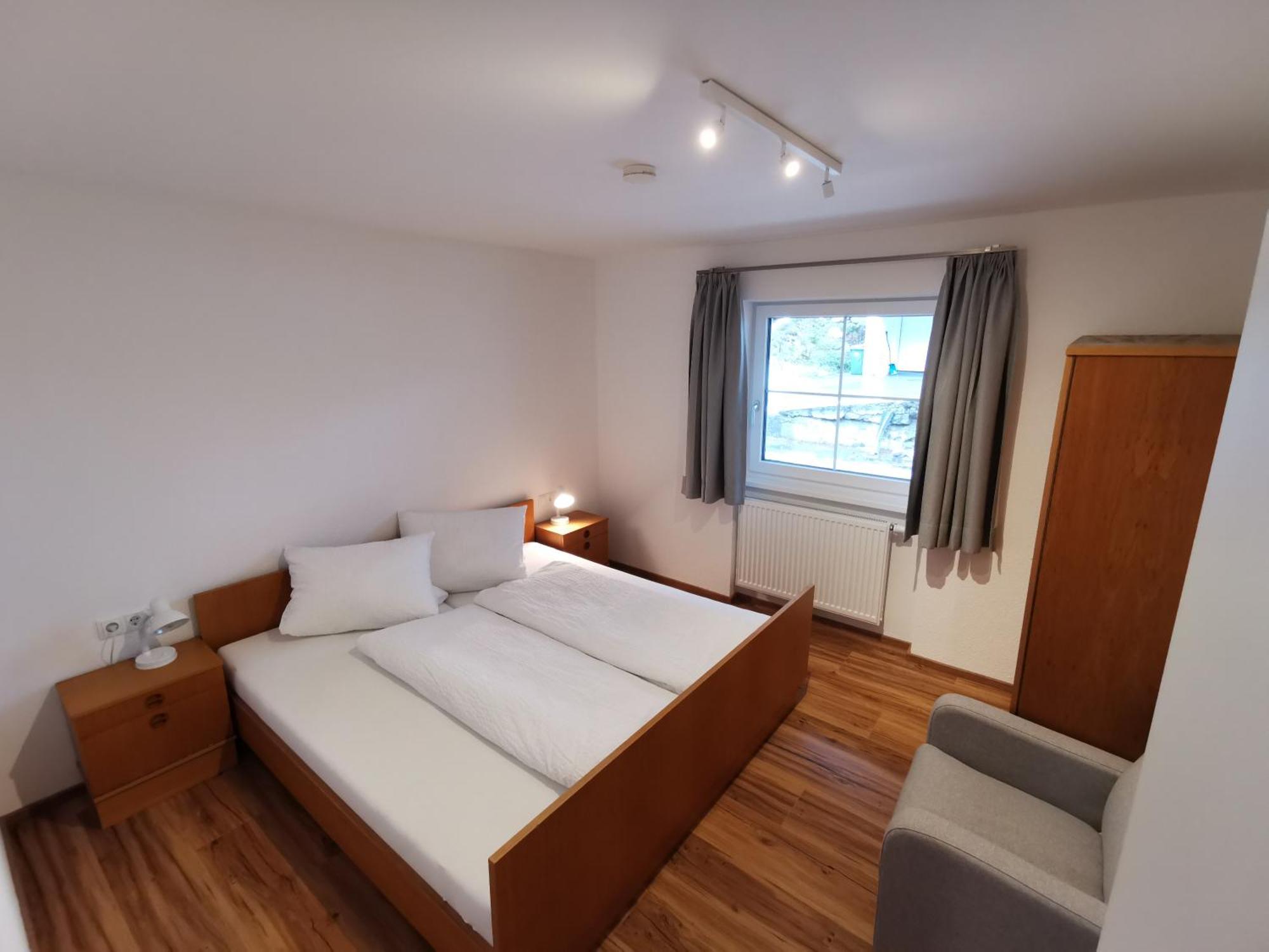 Apartments Haus Schoen - Preise Inclusive Pitztal Sommer Card Jerzens Room photo